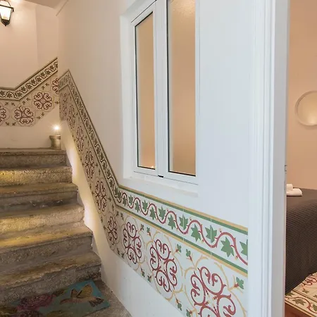 Appartement Lovelystay - Bica Patio Duplex