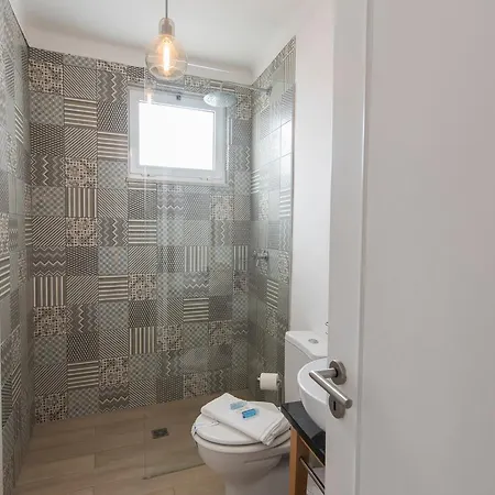 Lovelystay - Bica Patio Duplex Appartement *