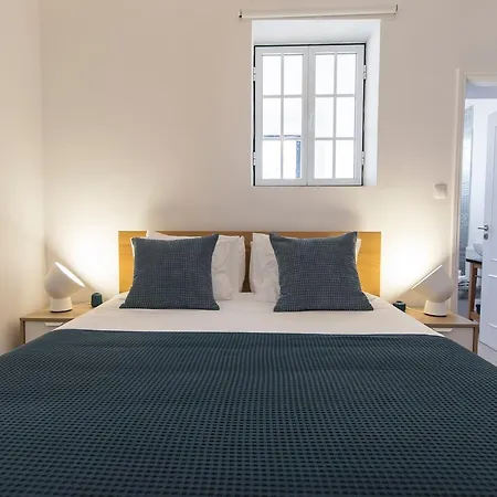 Appartement Lovelystay - Bica Patio Duplex Lissabon