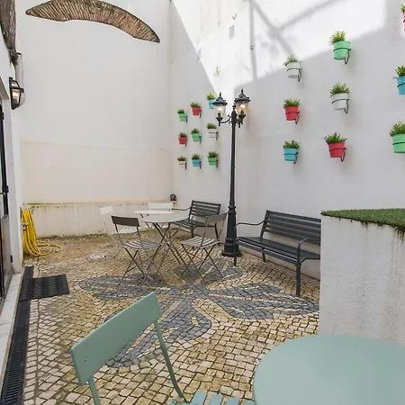 Lovelystay - Bica Patio Duplex アパート *