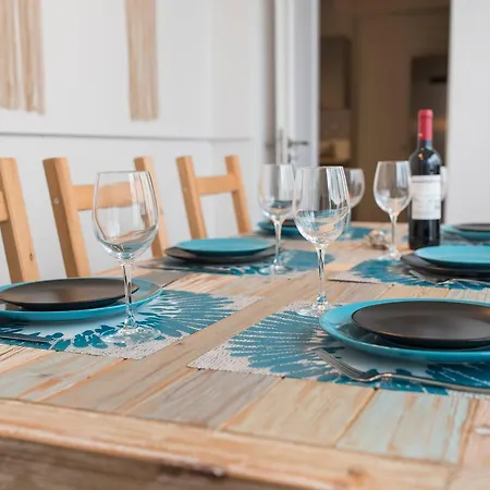 Bica Patio 3bdr Duplex By Lovelystay Appartement