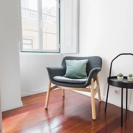 Bica Patio 3bdr Duplex By Lovelystay