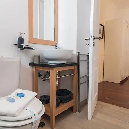 Apartman Bica Patio 3bdr Duplex By Lovelystay Lisboa