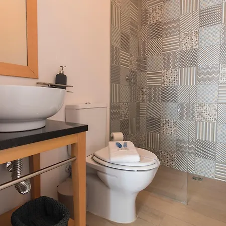 Bica Patio 3bdr Duplex By Lovelystay Apartman Lisboa