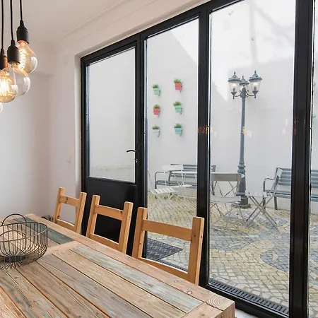 Bica Patio 3bdr Duplex By Lovelystay * Lisboa