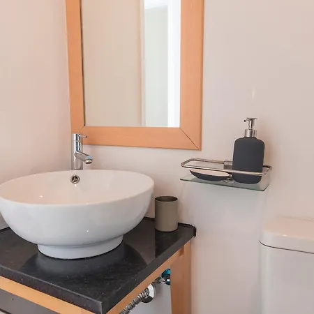 Bica Patio 3bdr Duplex By Lovelystay Apartamento