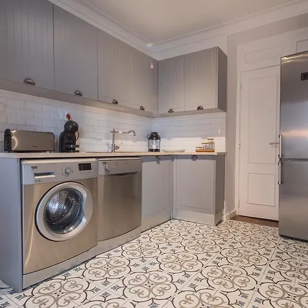 Appartamento Bica Patio 3bdr Duplex By Lovelystay